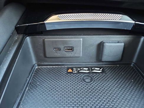 Certified 2024 Buick Envision Sport Touring image 30