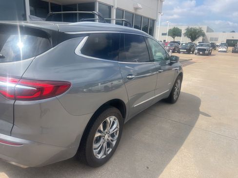 Used 2020 Buick Enclave Avenir FWD image 6