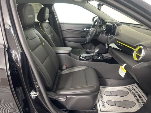 New 2026 Chevrolet Trax ACTIV w/ Sunroof Package image 13