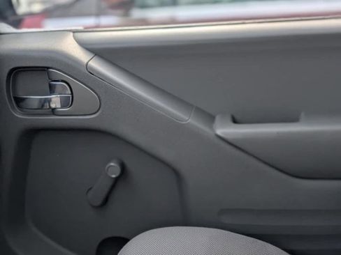 Used 2016 Nissan Frontier S RWD image 12
