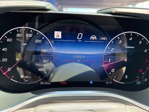 Certified 2026 Mercedes-Benz Maybach SL 680 image 3