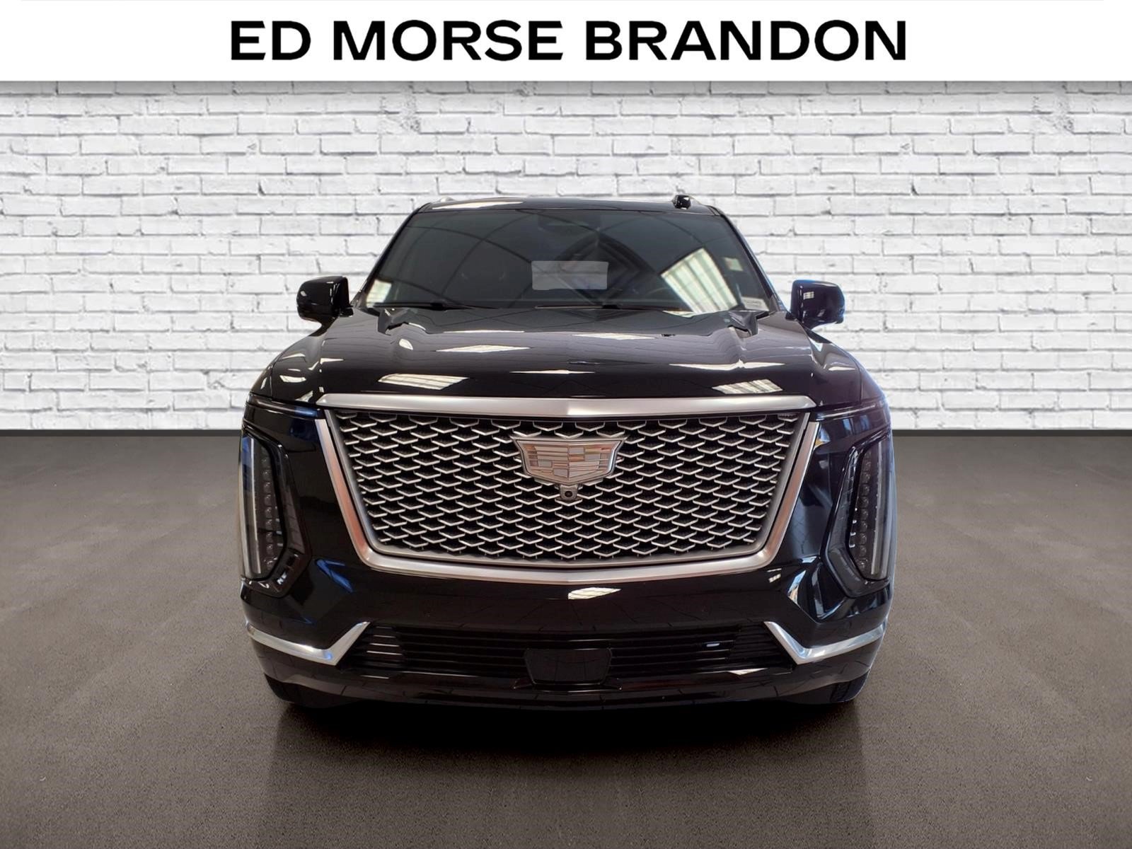 Certified 2025 Cadillac Escalade ESV Premium Luxury w/ LPO, Radiant Package AWD/4WD image 7