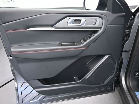 New 2026 Ford Explorer ST-Line AWD/4WD image 17