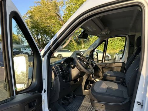 New 2026 RAM ProMaster 2500 w/ Convenience Group image 25