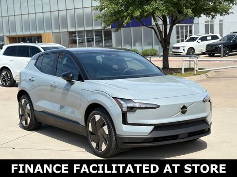 Certified 2025 Volvo EX30 Plus w/ Protection Package Premier AWD/4WD image 5