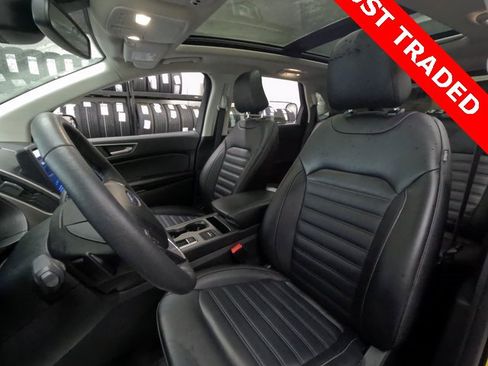 Used 2022 Ford Edge SEL w/ Convenience Package image 10