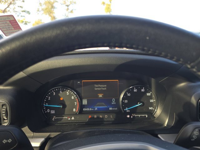 Used 2021 Ford Explorer XLT w/ Equipment Group 202A AWD/4WD image 17