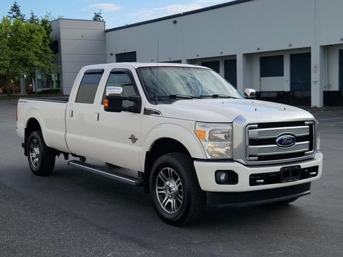 Used 2013 Ford F350 Platinum w/ Platinum Pkg AWD/4WD image 5