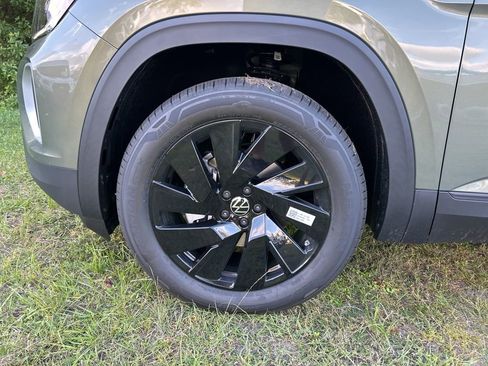 New 2026 Volkswagen Atlas SE image 49