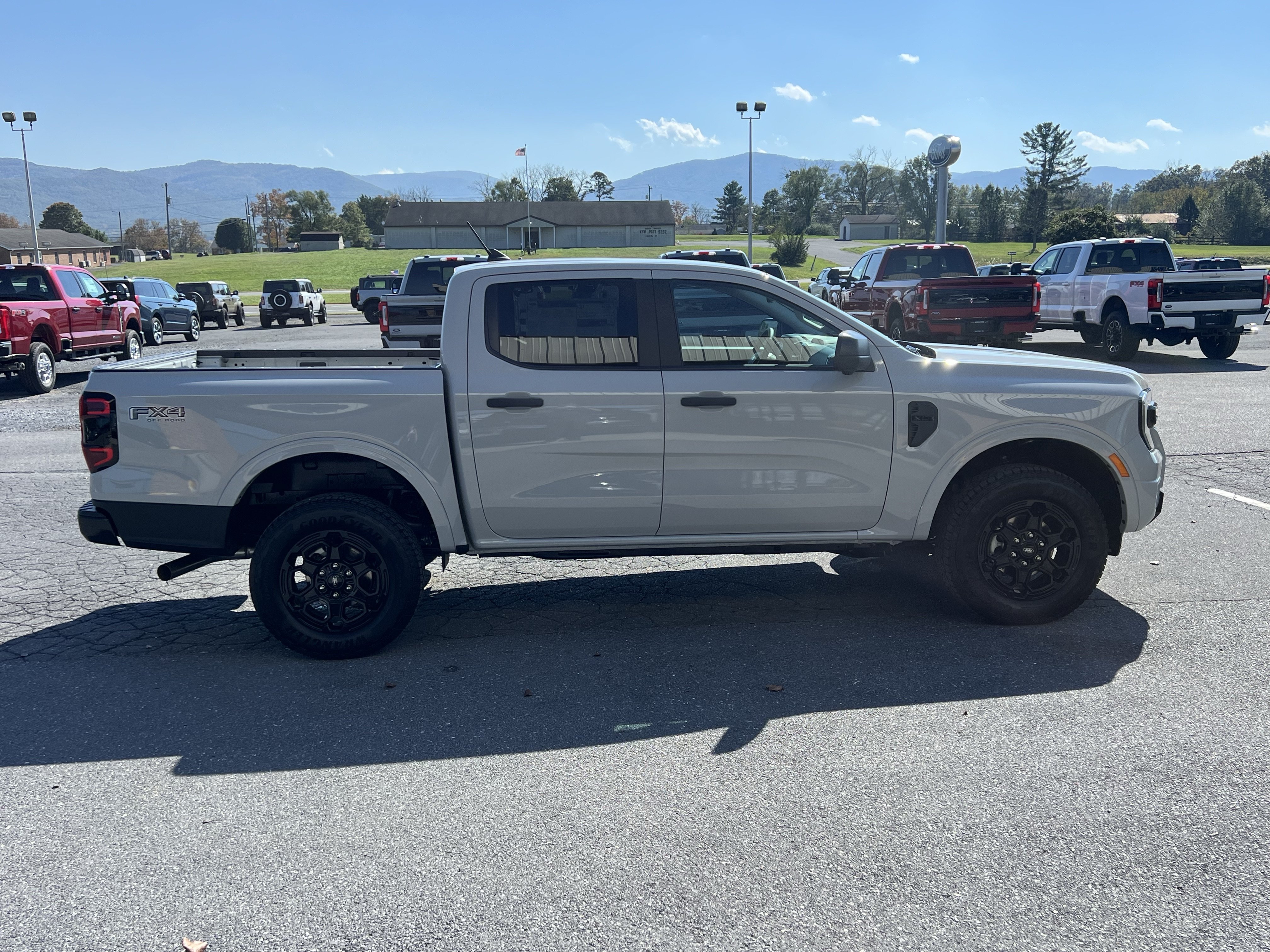 New 2026 Ford Ranger XLT w/ Equipment Group 301A High AWD/4WD image 5