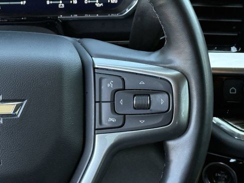 Used 2025 Chevrolet Silverado 1500 LT AWD/4WD image 14