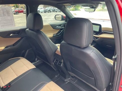 Used 2025 Chevrolet Equinox ACTIV w/ Safety and Technology Package FWD image 39