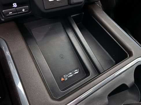 Certified 2022 GMC Sierra 3500 Denali AWD/4WD image 27