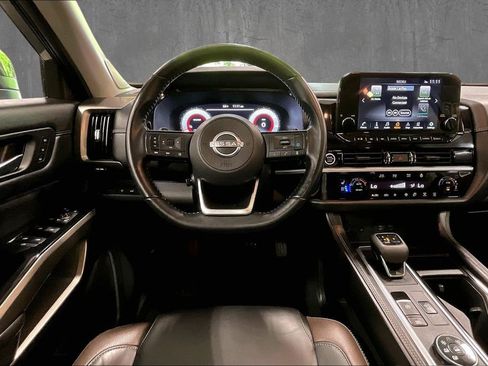 Used 2022 Nissan Pathfinder Platinum w/ Cargo Package AWD/4WD image 8