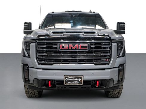 Used 2024 GMC Sierra 2500 AT4 w/ AT4 Premium Plus Package AWD/4WD image 3