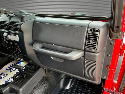 Used 2003 Jeep Wrangler SE AWD/4WD image 16