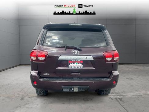 Used 2019 Toyota Sequoia Platinum AWD/4WD image 4