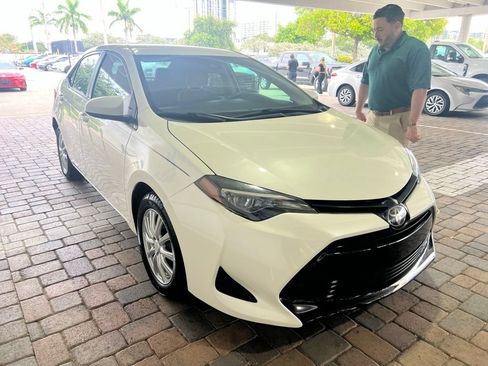 Used 2019 Toyota Corolla LE FWD image 8