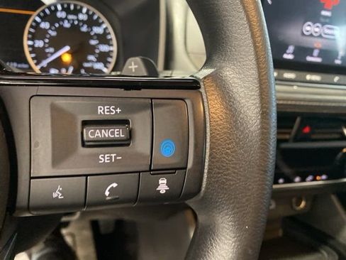 Used 2021 Nissan Rogue SV image 15