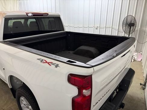 Used 2023 Chevrolet Silverado 1500 W/T w/ WT Value Package AWD/4WD image 6