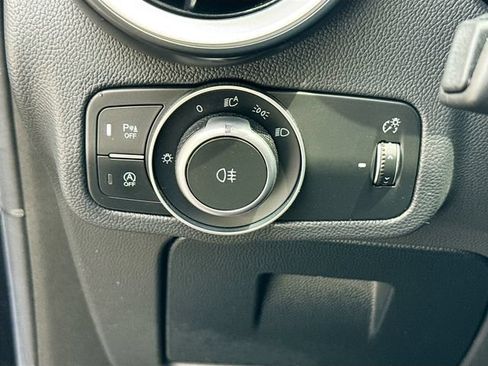 Used 2023 Alfa Romeo Stelvio Ti AWD/4WD image 14