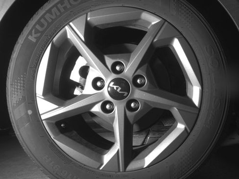 Used 2025 Kia K4 LXS image 15