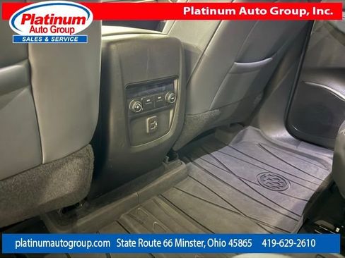 Used 2023 Buick Enclave Essence w/ Sport Touring Edition FWD image 28