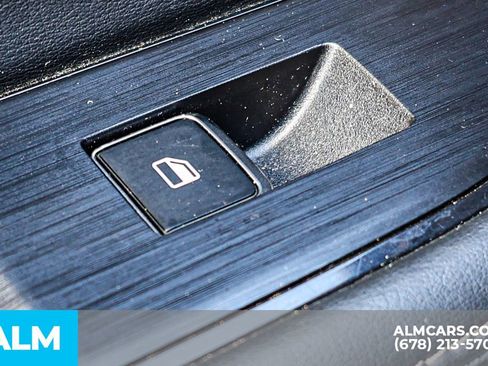 Used 2022 Nissan Rogue Platinum w/ Head-Up Display Package image 50