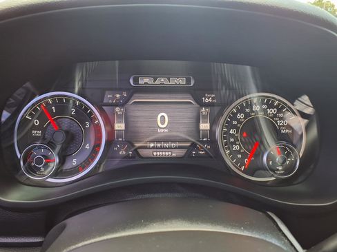 Used 2020 RAM 2500 Big Horn w/ Level 2 Equipment Group image 25