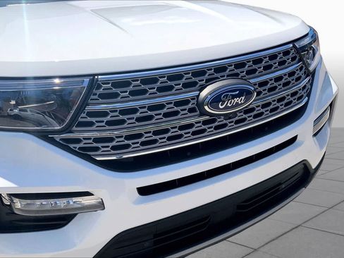 Used 2022 Ford Explorer Limited w/ Equipment Group 301A RWD image 30