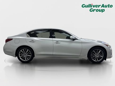 Used 2018 INFINITI Q50 Luxe w/ Essential Package (3.0T Luxe) AWD/4WD image 10