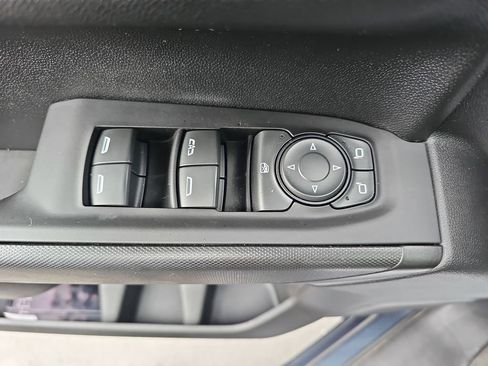 Used 2022 Chevrolet Silverado 1500 Custom AWD/4WD image 33