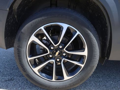 Used 2025 Chevrolet TrailBlazer LT FWD image 13