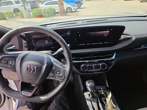 Used 2025 Buick Envista Sport Touring FWD image 10