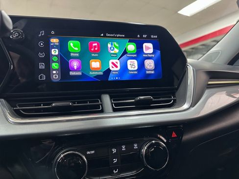 Used 2024 Chevrolet Trax LT image 22