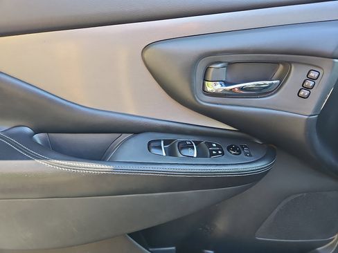 Certified 2020 Nissan Murano SL w/ Moonroof Package AWD/4WD image 12