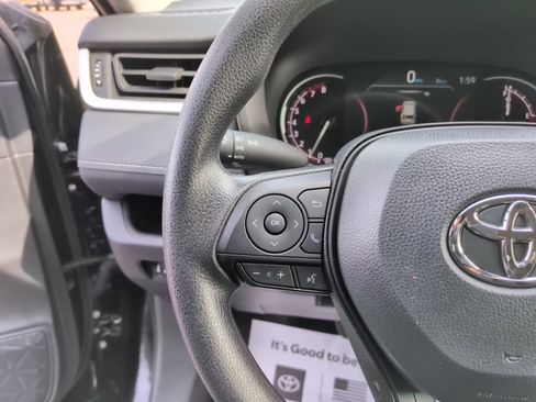 Certified 2025 Toyota RAV4 XLE image 20