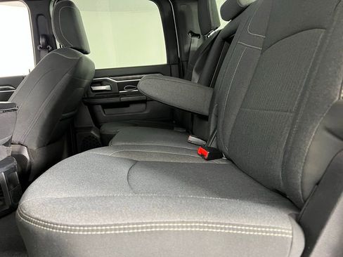 Used 2024 RAM 2500 Big Horn w/ Sport Appearance Package image 27