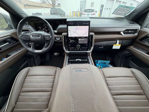 New 2026 GMC Yukon XL Denali Ultimate w/ LPO, Illumination Package image 14