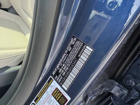 New 2025 Mercedes-Benz C 300 4MATIC Sedan image 31