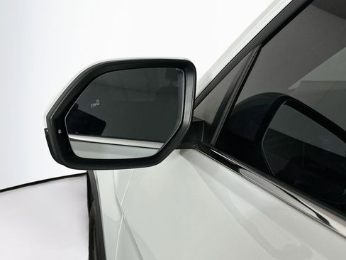 Used 2024 Volkswagen Atlas SE image 16