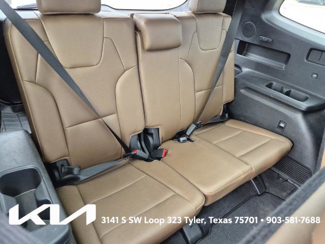 Certified 2022 Kia Telluride SX w/ SX Prestige Package AWD/4WD image 18