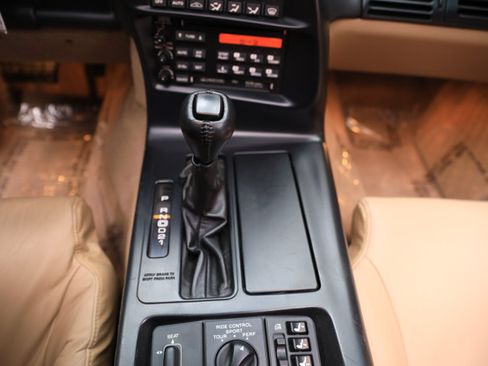 Used 1994 Chevrolet Corvette Convertible RWD image 98