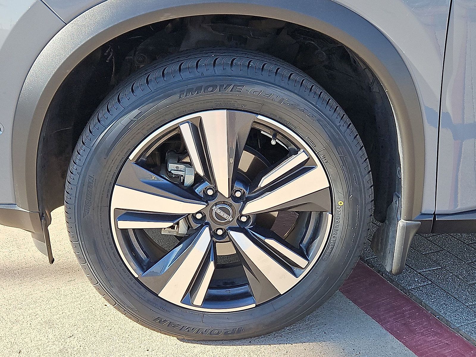Used 2023 Nissan Rogue SL w/ SL Premium Package FWD image 11