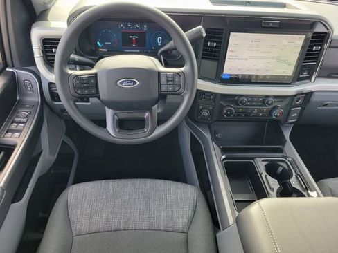 New 2026 Ford F250 XLT w/ XLT Premium Package image 9