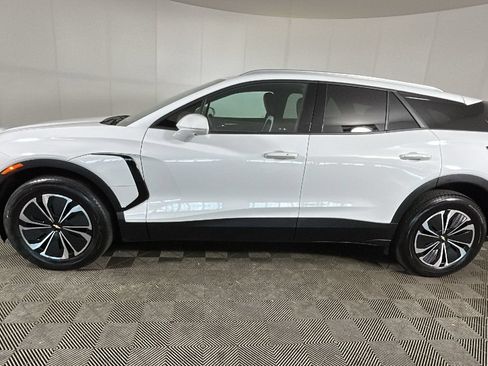Used 2024 Chevrolet Blazer EV LT AWD/4WD image 5