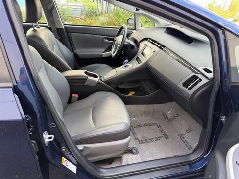 Used 2015 Toyota Prius Persona Series FWD image 49