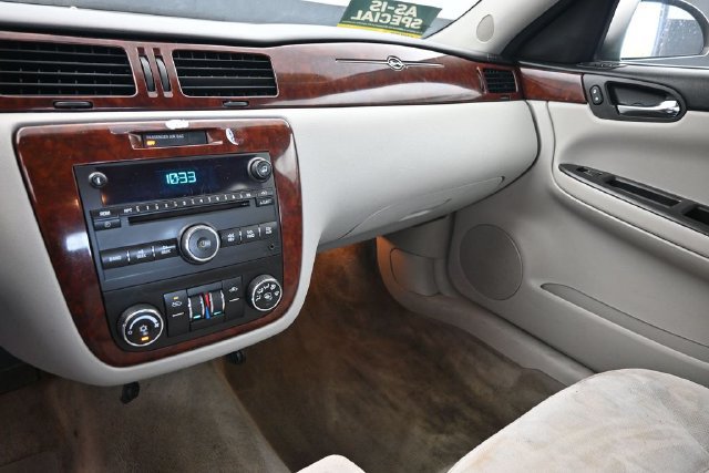 Used 2008 Chevrolet Impala LT FWD image 20