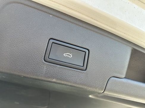 Used 2024 Volkswagen Atlas Cross Sport SEL Premium R-Line image 12