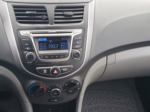 Used 2016 Hyundai Accent SE FWD image 11